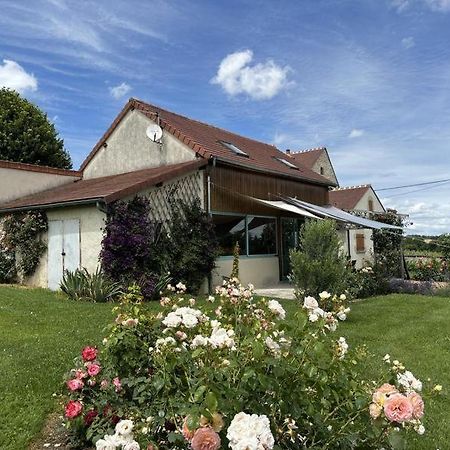 Villa Meublé de campagne au calme Louchy-Montfand Exterior foto